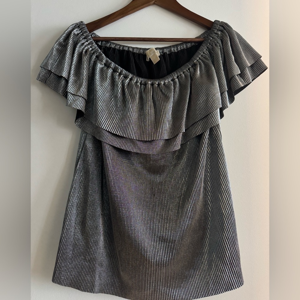 Michael Kors Metallic Silver Pleated Versatile Blouse 💃🪩
